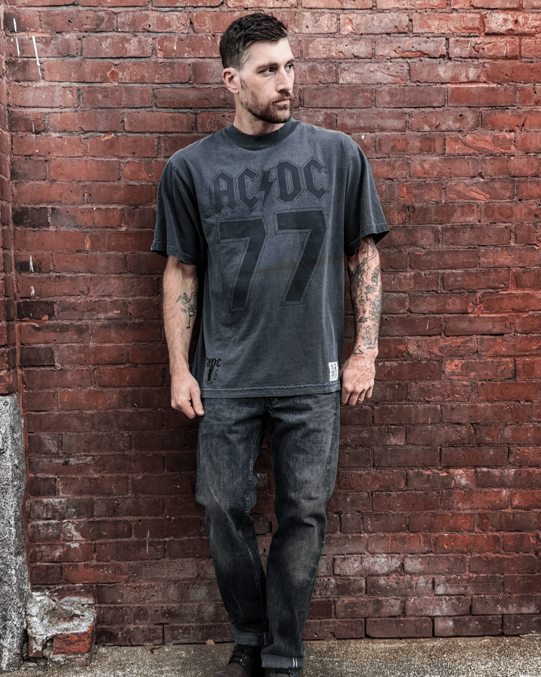 AC/DC '77 Charcoal Heavyweight Tee - Roots of Fight Canada