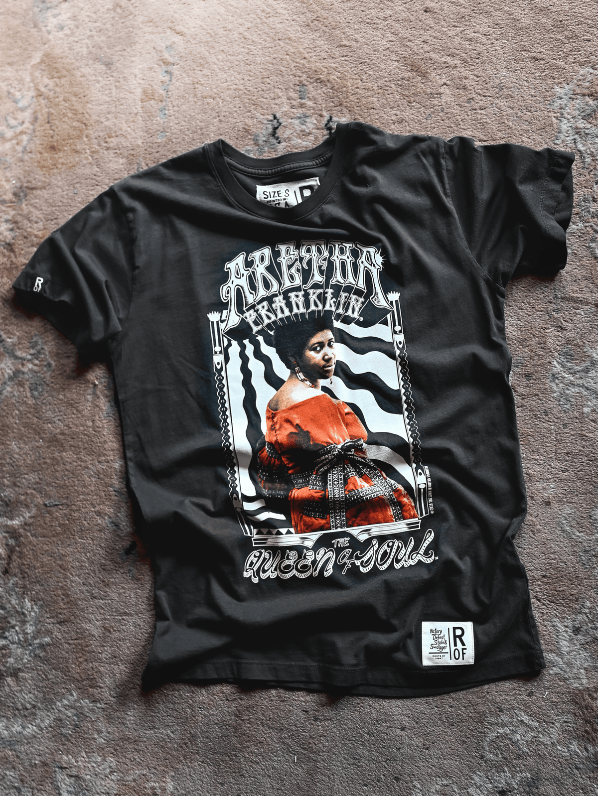 Aretha Franklin Queen of Soul Black Photo Tee - Roots of Fight Canada