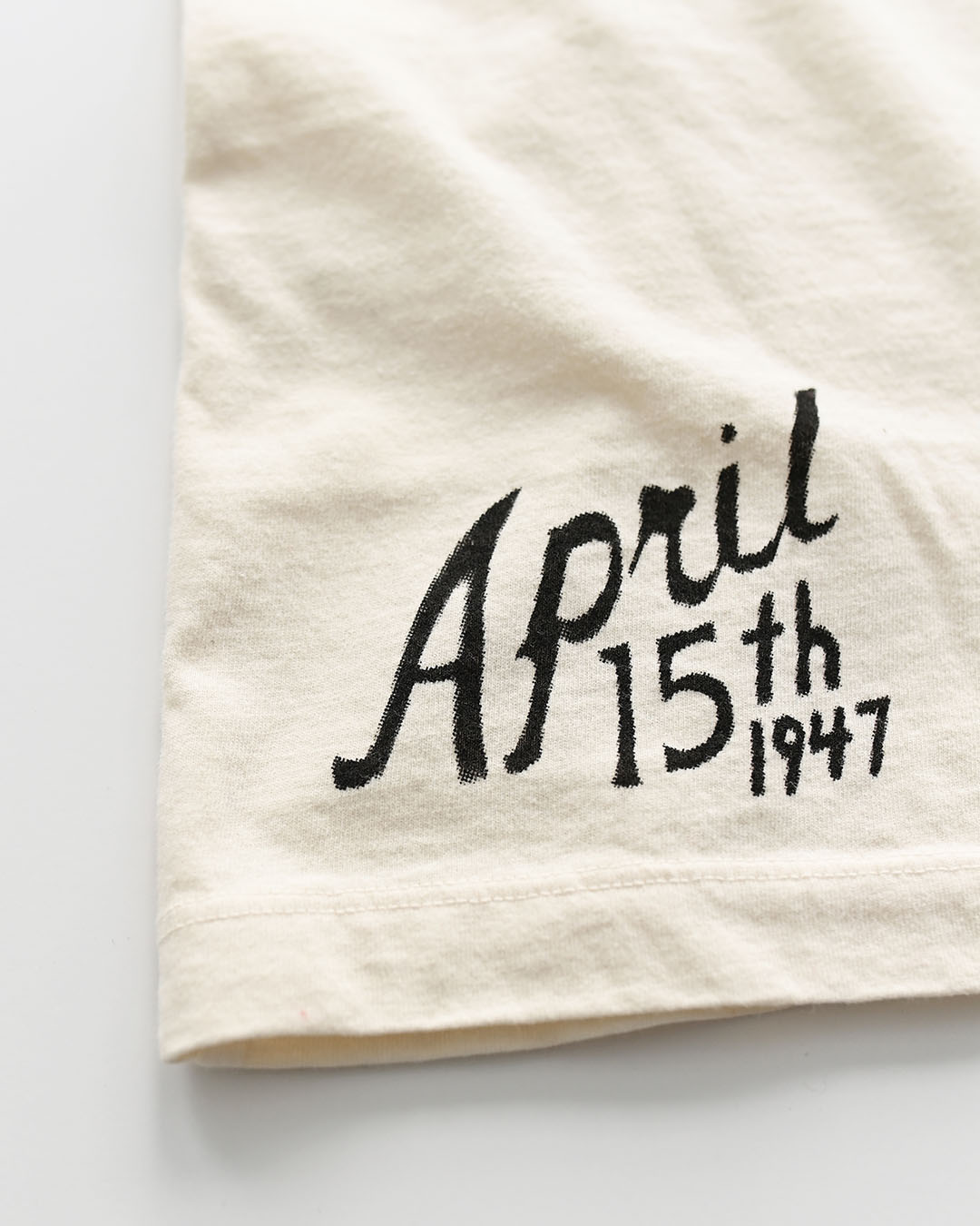 Jackie Robinson #42 Crown White Tee - Roots of Fight Canada