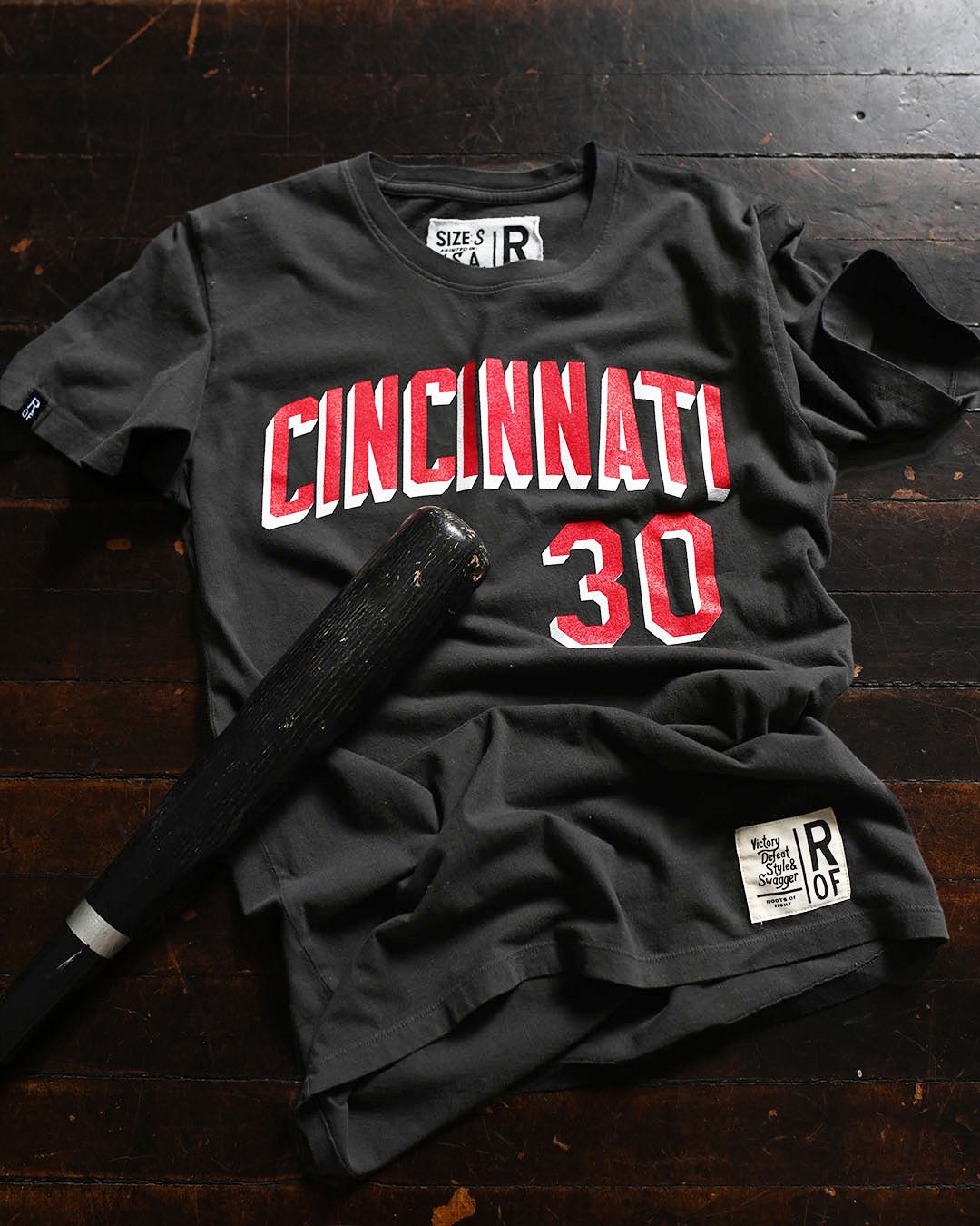 K. Griffey Jr. 30 Cincinnati Black Tee - Roots of Fight Canada