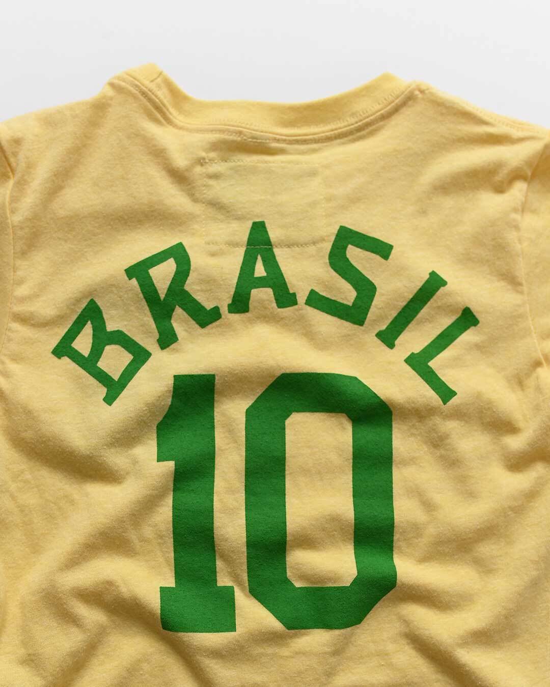 Pelé #10 Brasil Gold Kid's Tee - Roots of Fight Canada
