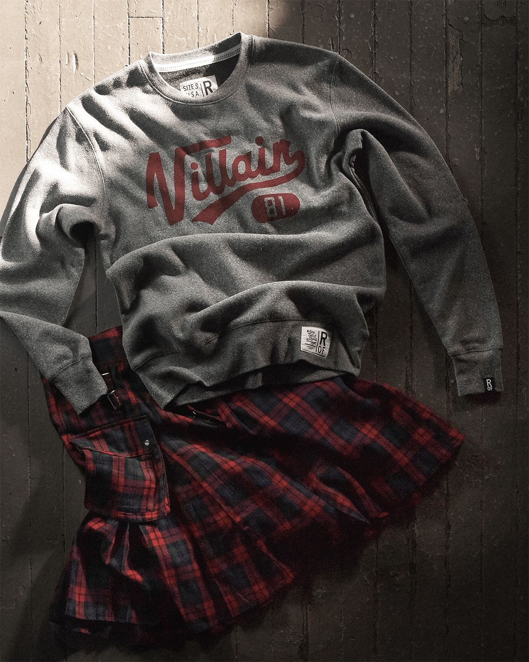 Roddy Piper Villain '81 Grey Sweatshirt - Roots of Fight Canada