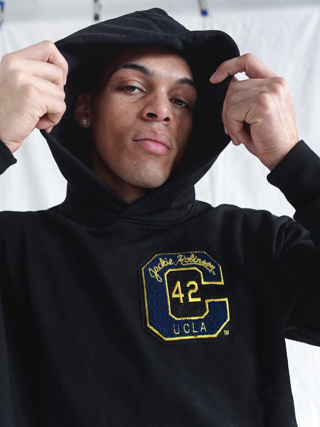 UCLA - Jackie Robinson 4 - Sport Star Black Heavyweight PO Hoody - Roots of Fight Canada