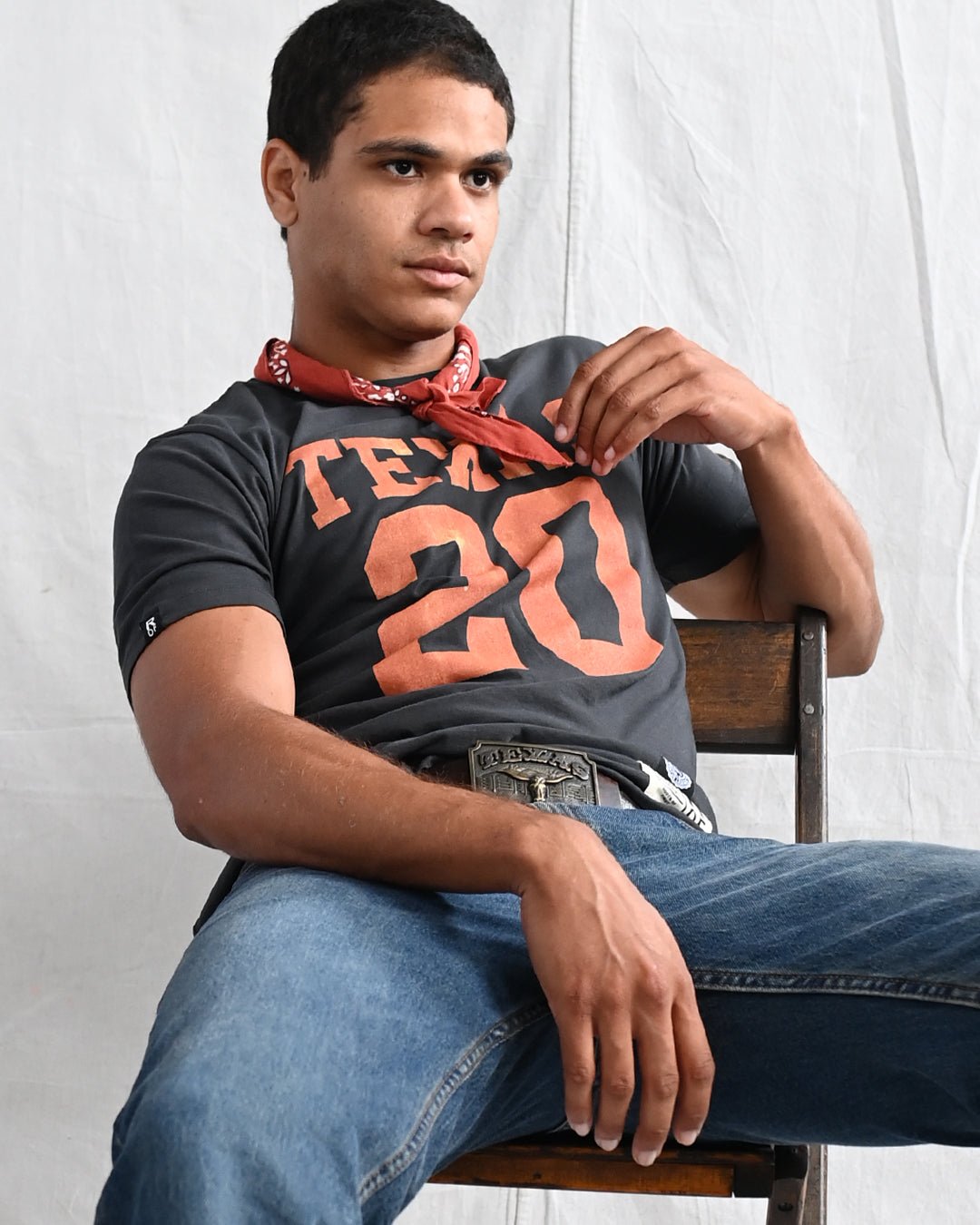 UT - Earl Campbell 20 Football Black Tee - Roots of Fight Canada