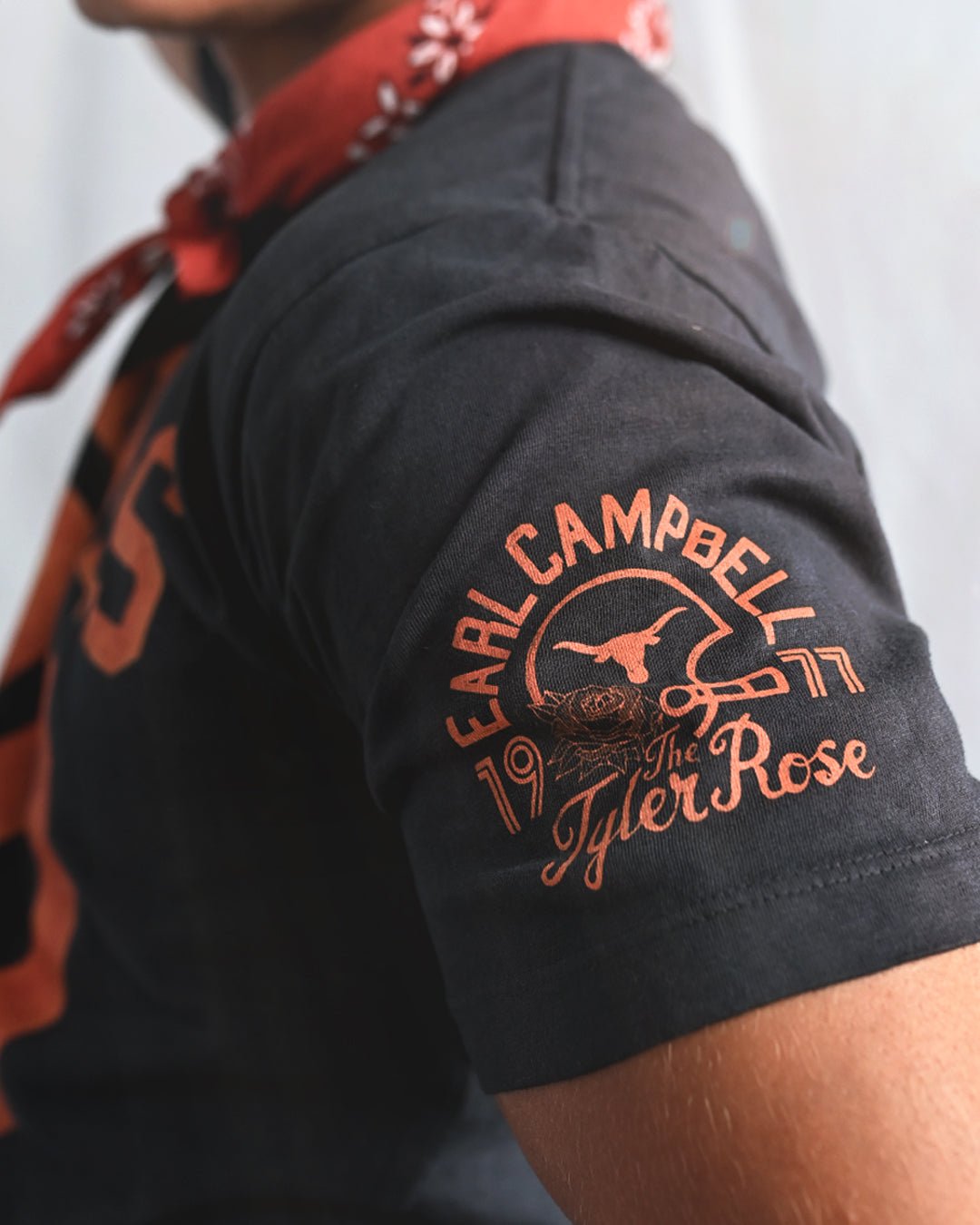 UT - Earl Campbell 20 Football Black Tee - Roots of Fight Canada