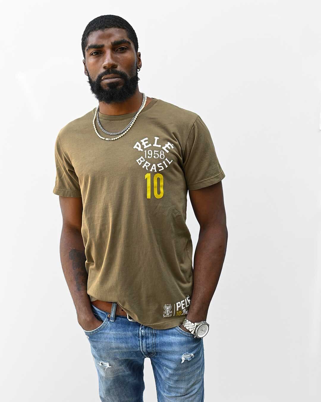 Pelé 1958 Brasil Olive Tee - Roots of Fight Canada