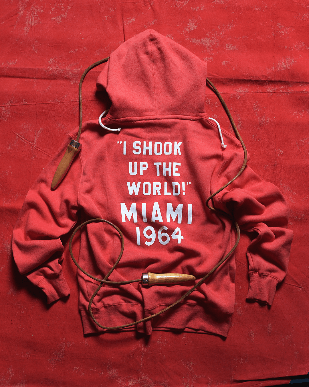 Ali Shook Up The World '64 Red PO Hoody - Roots of Fight Canada