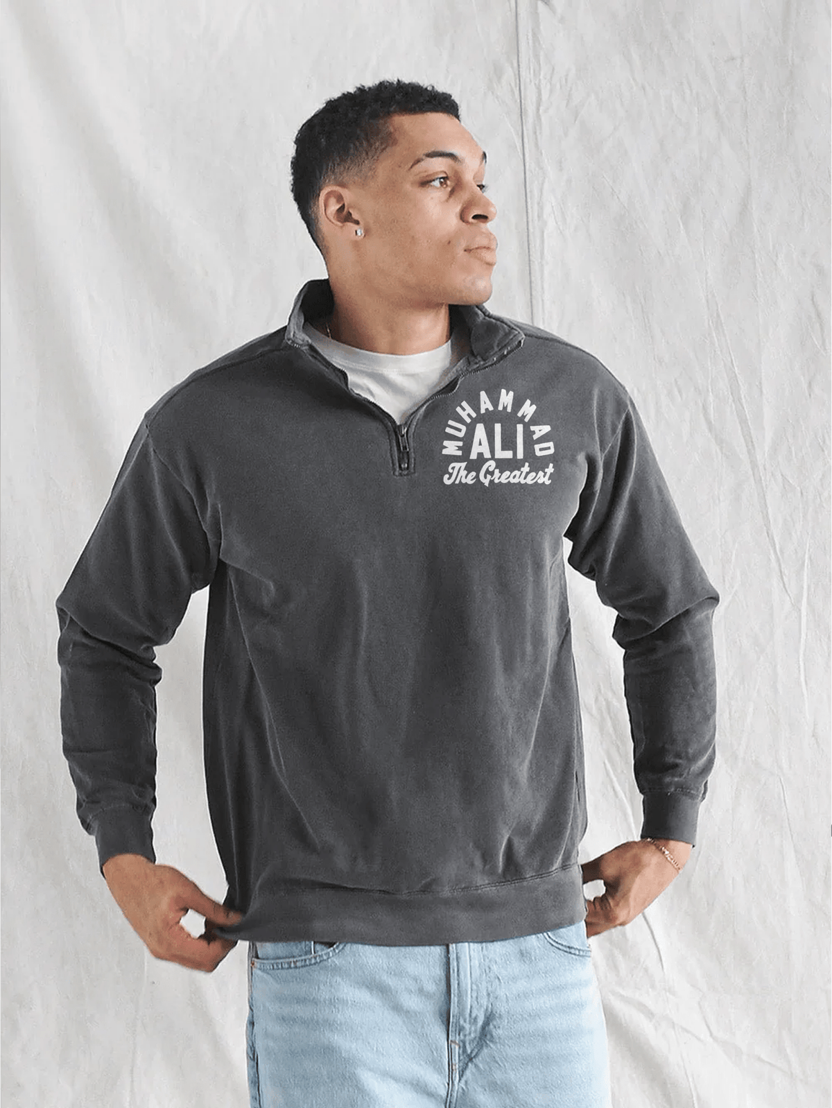 Ali The Greatest Charcoal Quarter-Zip Sweatshirt - Roots of Fight Canada
