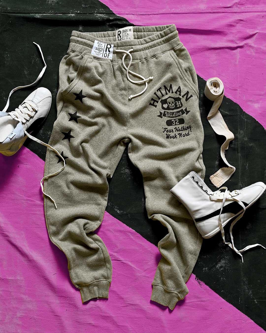 Bret Hart 'Fear Nothing' Olive Sweatpants - Roots of Fight Canada