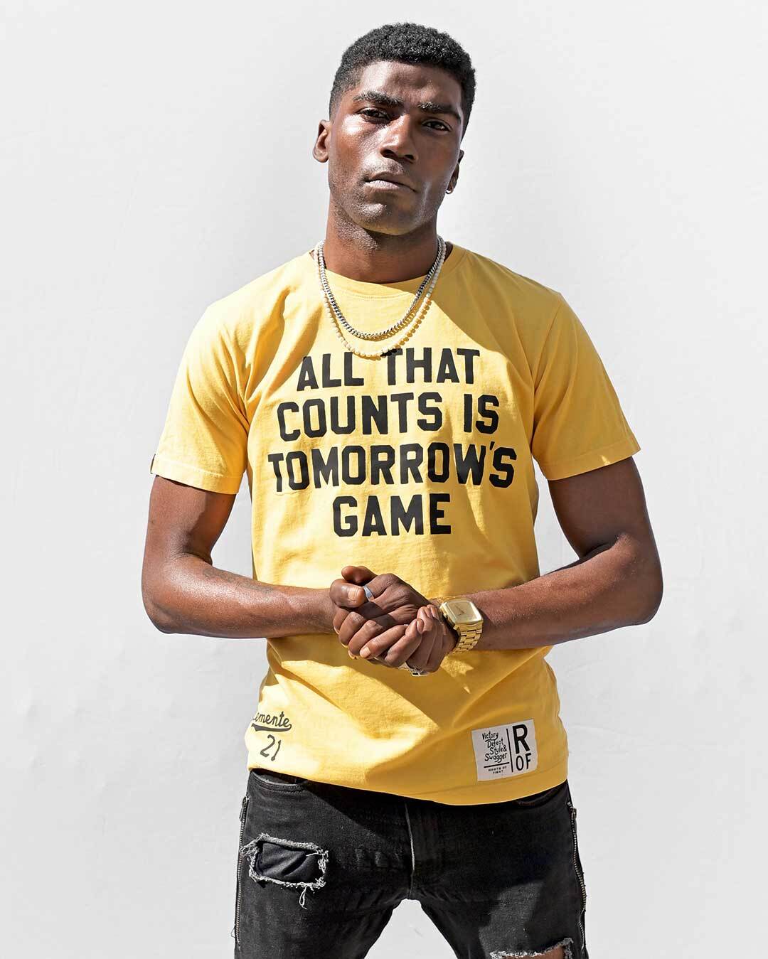 Clemente 'All That Counts' Gold Tee - Roots of Fight Canada