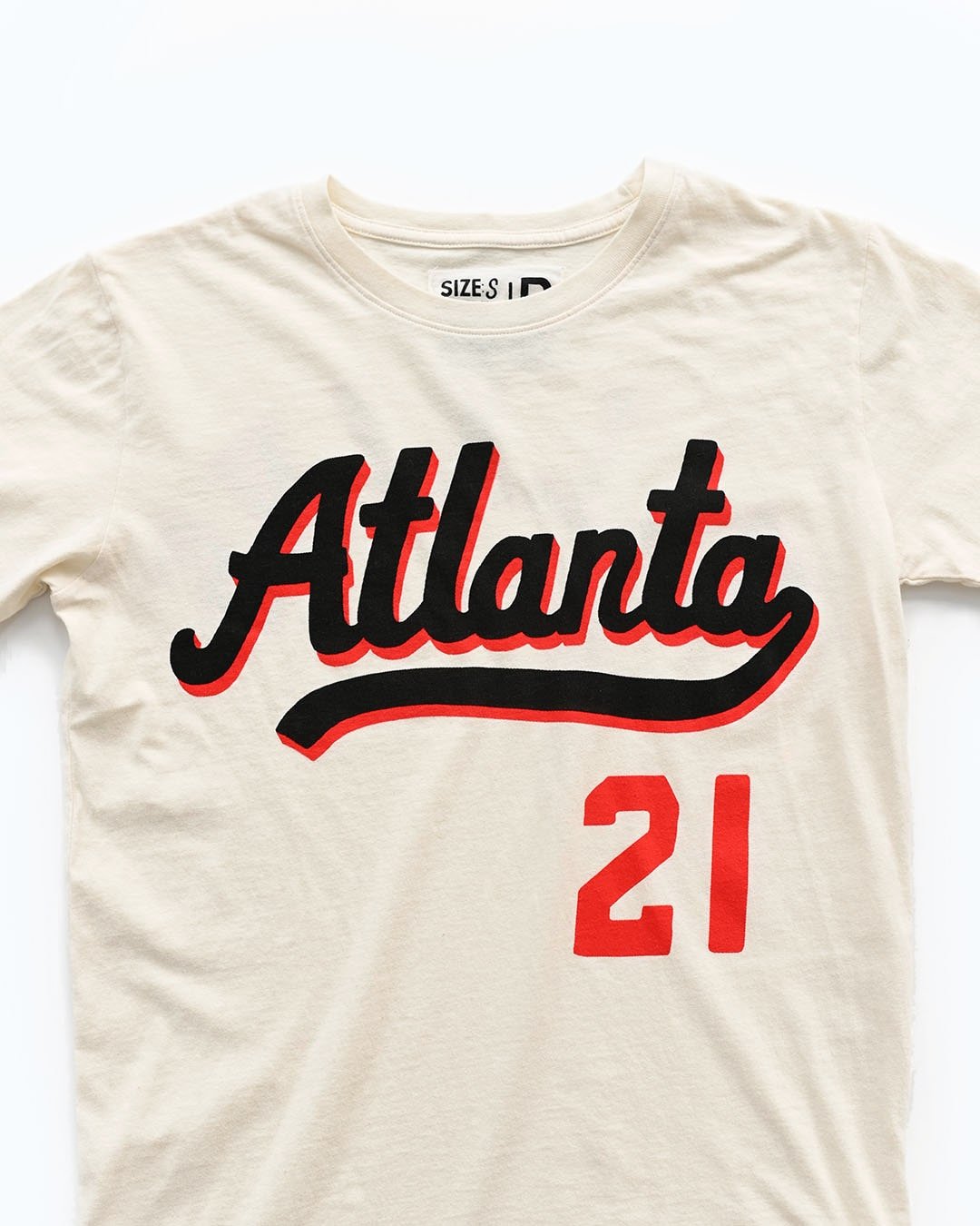 Dominique Wilkins Atlanta #21 White Tee - Roots of Fight Canada