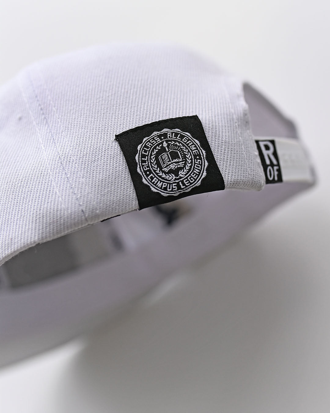 GU - Iverson 1996 White Snapback Hat - Roots of Fight Canada