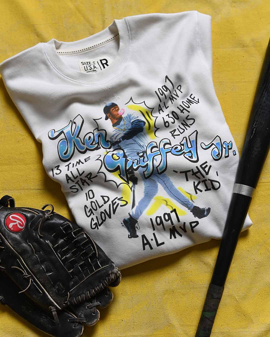 K. Griffey Jr. &#39;97 MVP Photo White Sweatshirt - Roots of Fight Canada