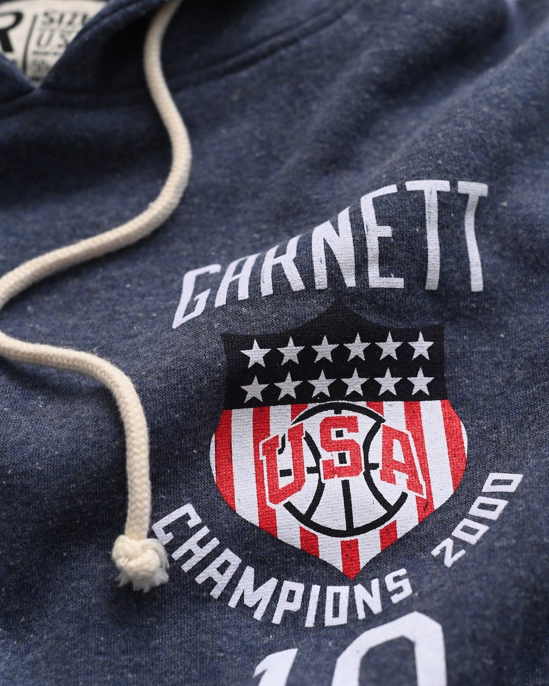 Kevin Garnett USA 2000 Champ Navy PO Hoody - Roots of Fight Canada