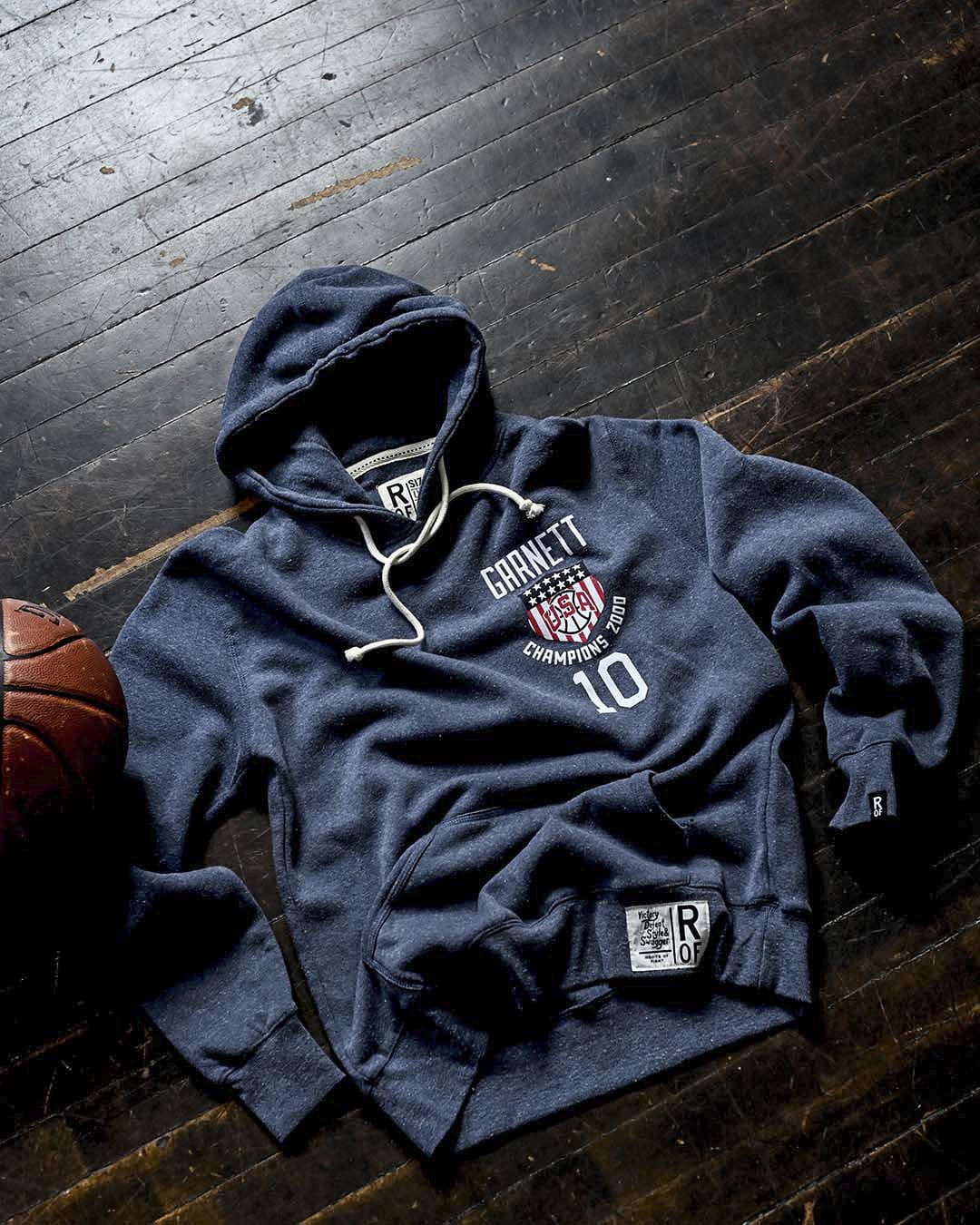 Kevin Garnett USA 2000 Champ Navy PO Hoody - Roots of Fight Canada