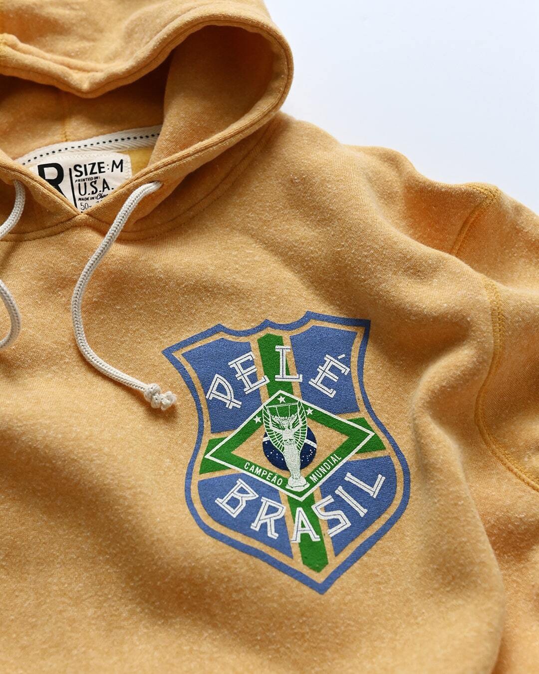 Pelé 10 Brasil Gold PO Hoody - Roots of Fight Canada