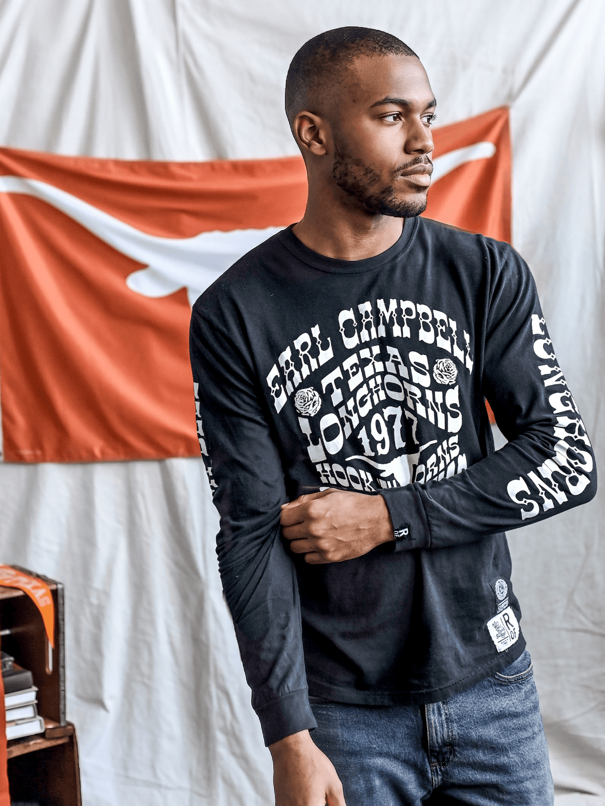 UT - Earl Campbell Longhorns Black Long Sleeve Tee - Roots of Fight Canada