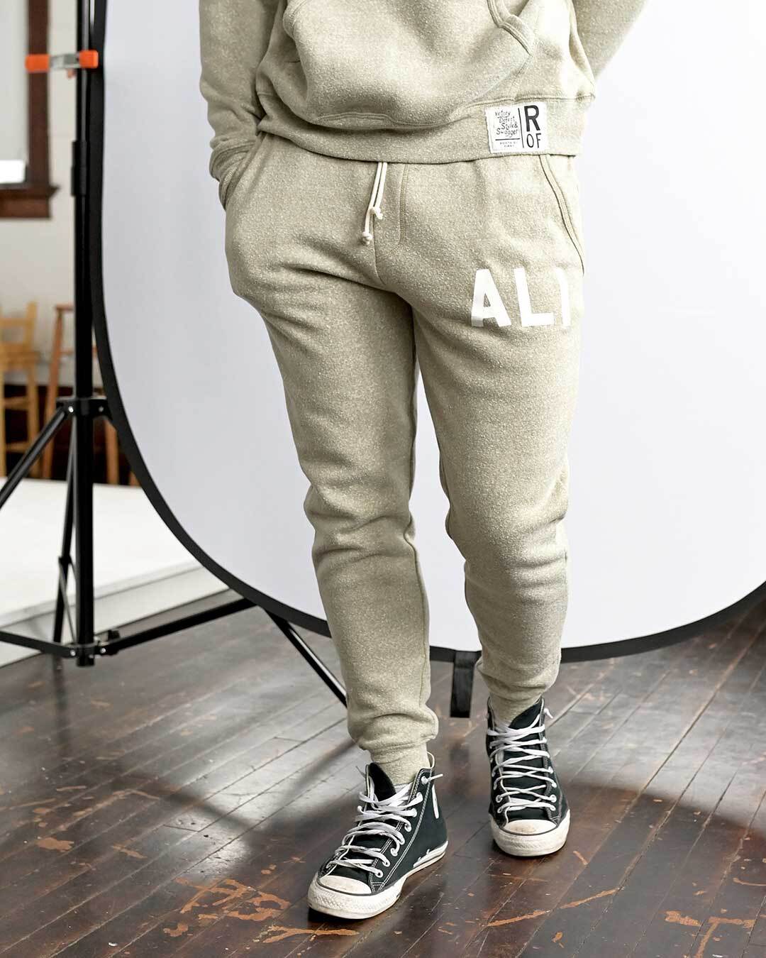 Ali Classic Heather Sage Sweatpants - Roots of Fight Canada