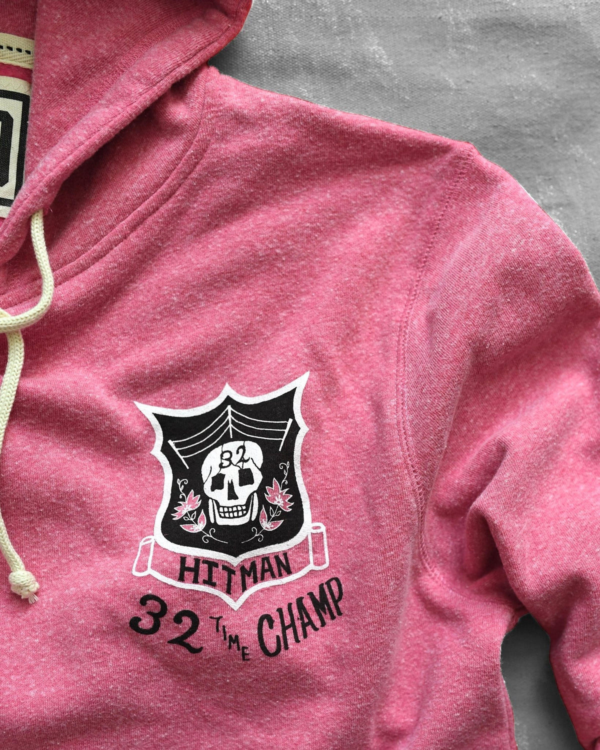 Bret Hart 32 Time Champ Pink PO Hoody - Roots of Fight Canada