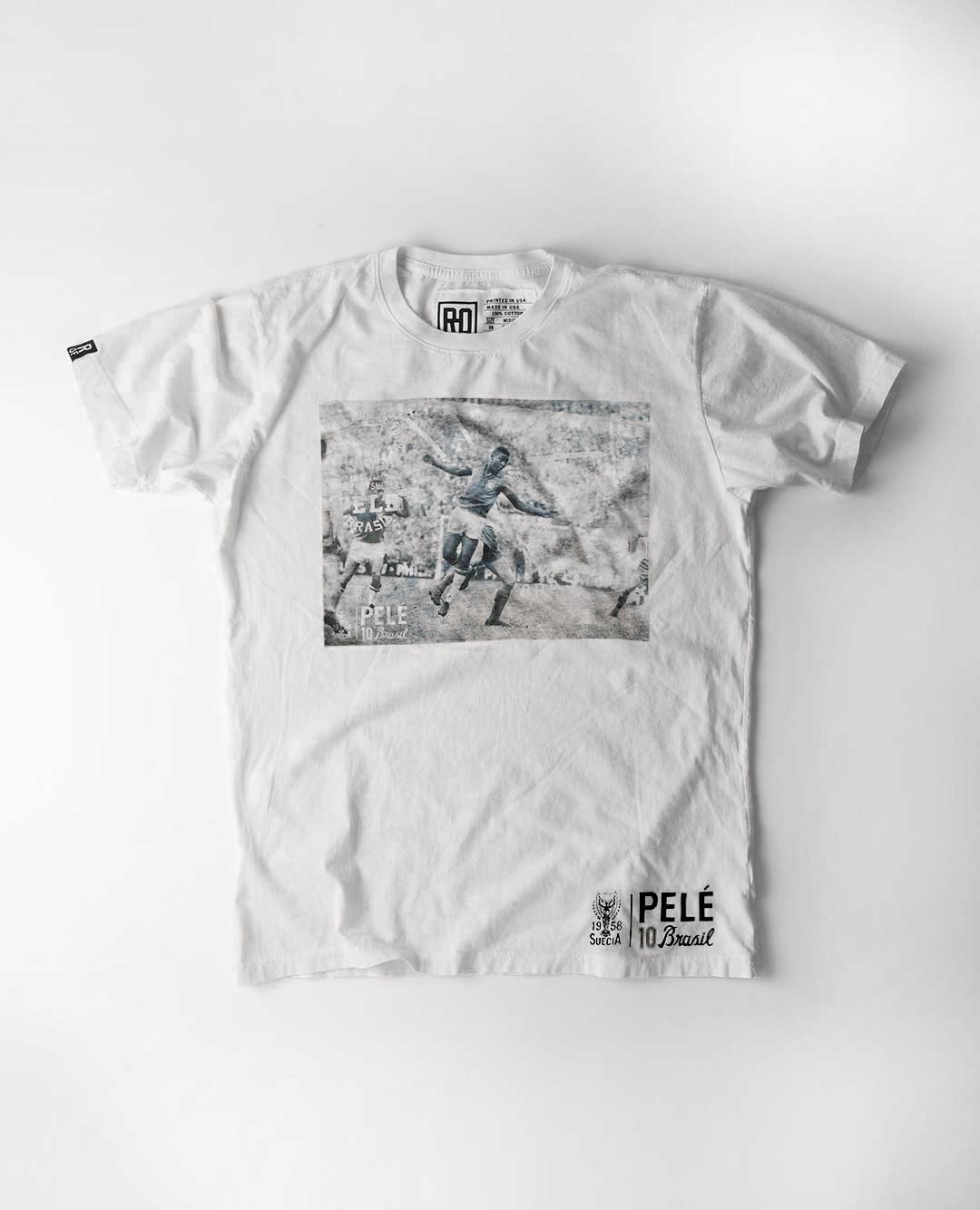 Pelé 1958 Photo Tee - Roots of Fight Canada