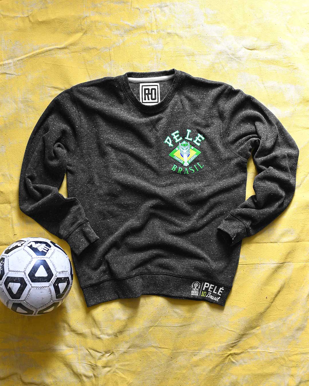 Pelé 1970 Black Sweatshirt - Roots of Fight Canada