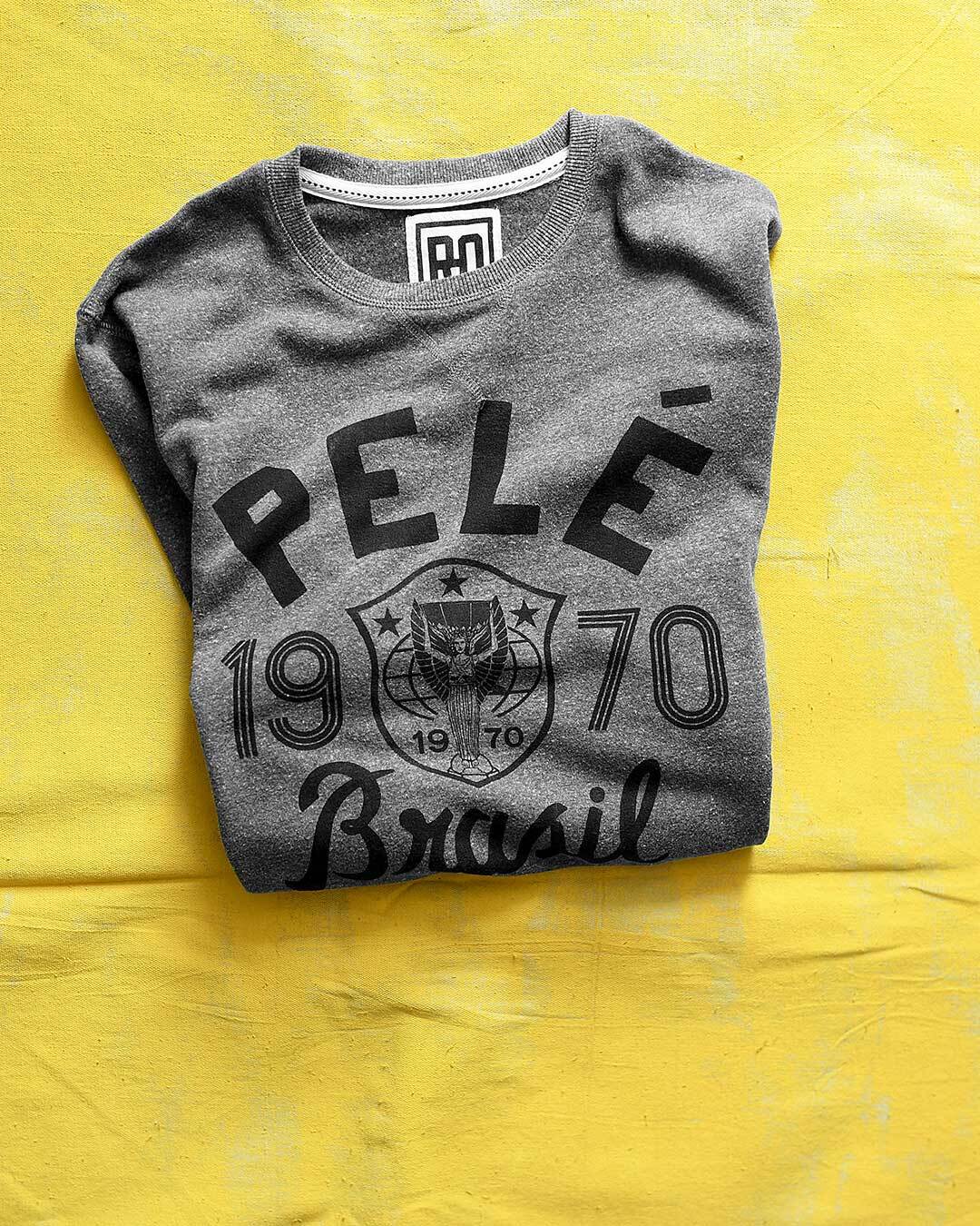 Pelé Brasil Grey Sweatshirt - Roots of Fight Canada