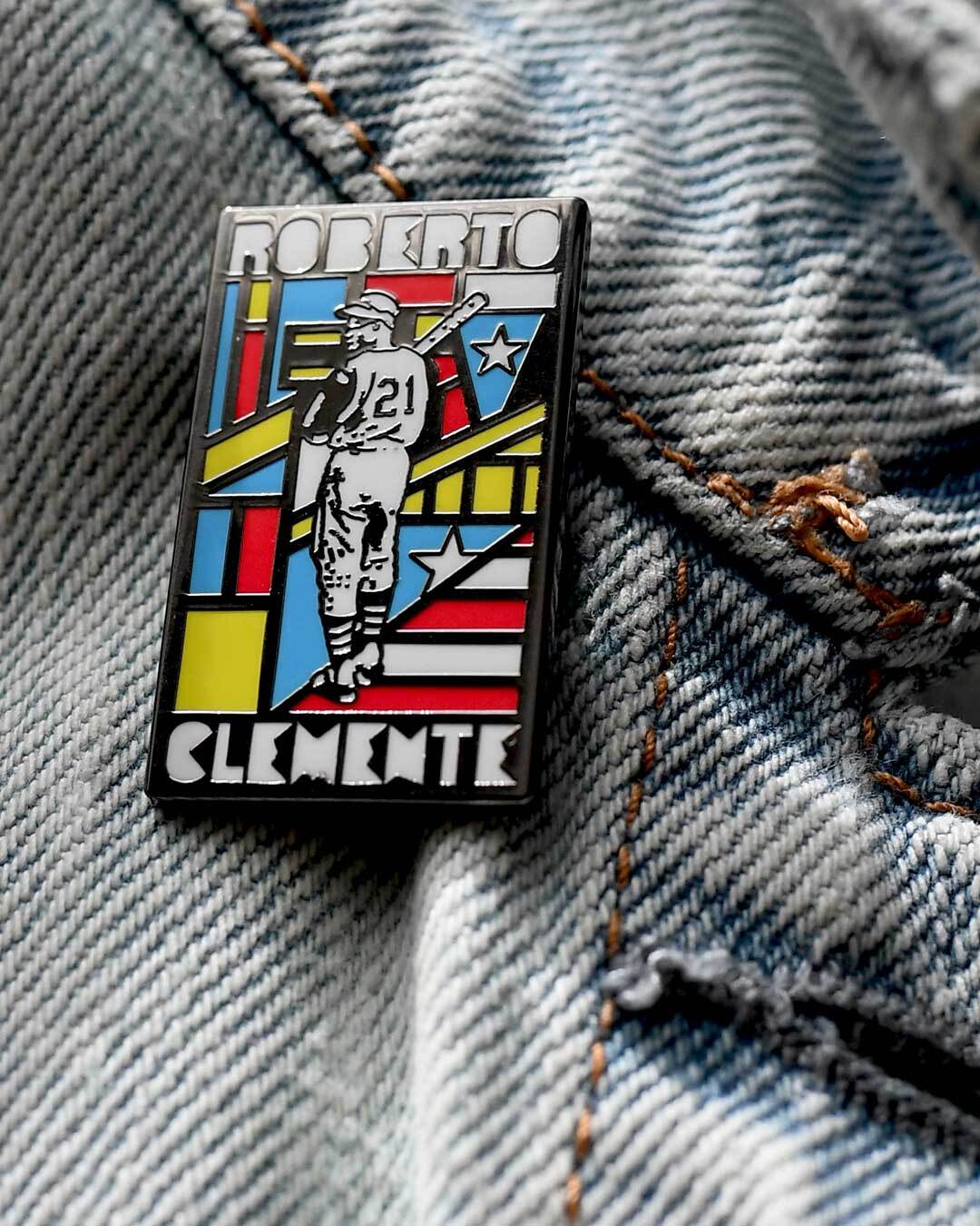 Roberto Clemente Pin - Roots of Fight Canada